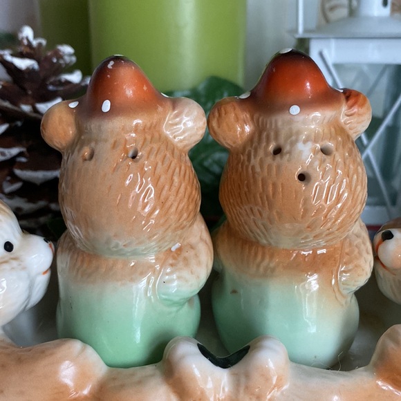 Vintage Salt and Pepper bears 🐻 shakers - Picture 5 of 11